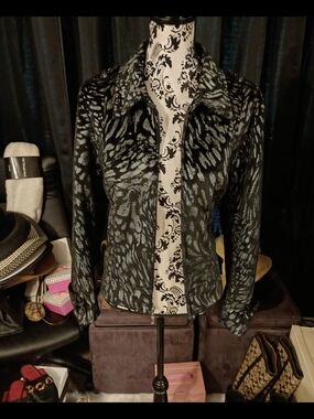 Women’s Vintage Metallic Black Animal-Print Zip Jacket